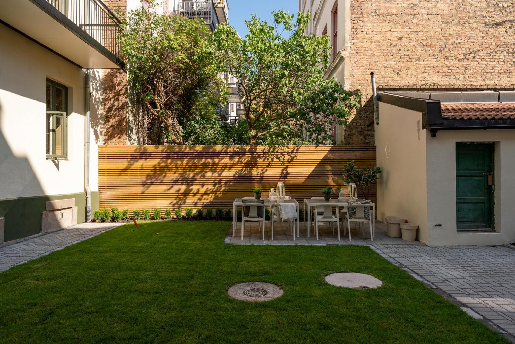 Dinbnb Apartments Gruenerlokka I 2-Bedroom With Double Queen Room & Balcony Oslo Esterno foto